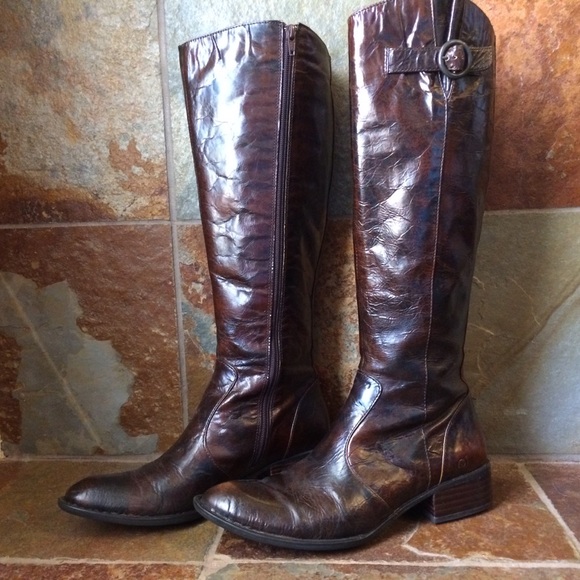 Born Crown Dark Brown Distressed Leather Boots - Picture 2 of 8